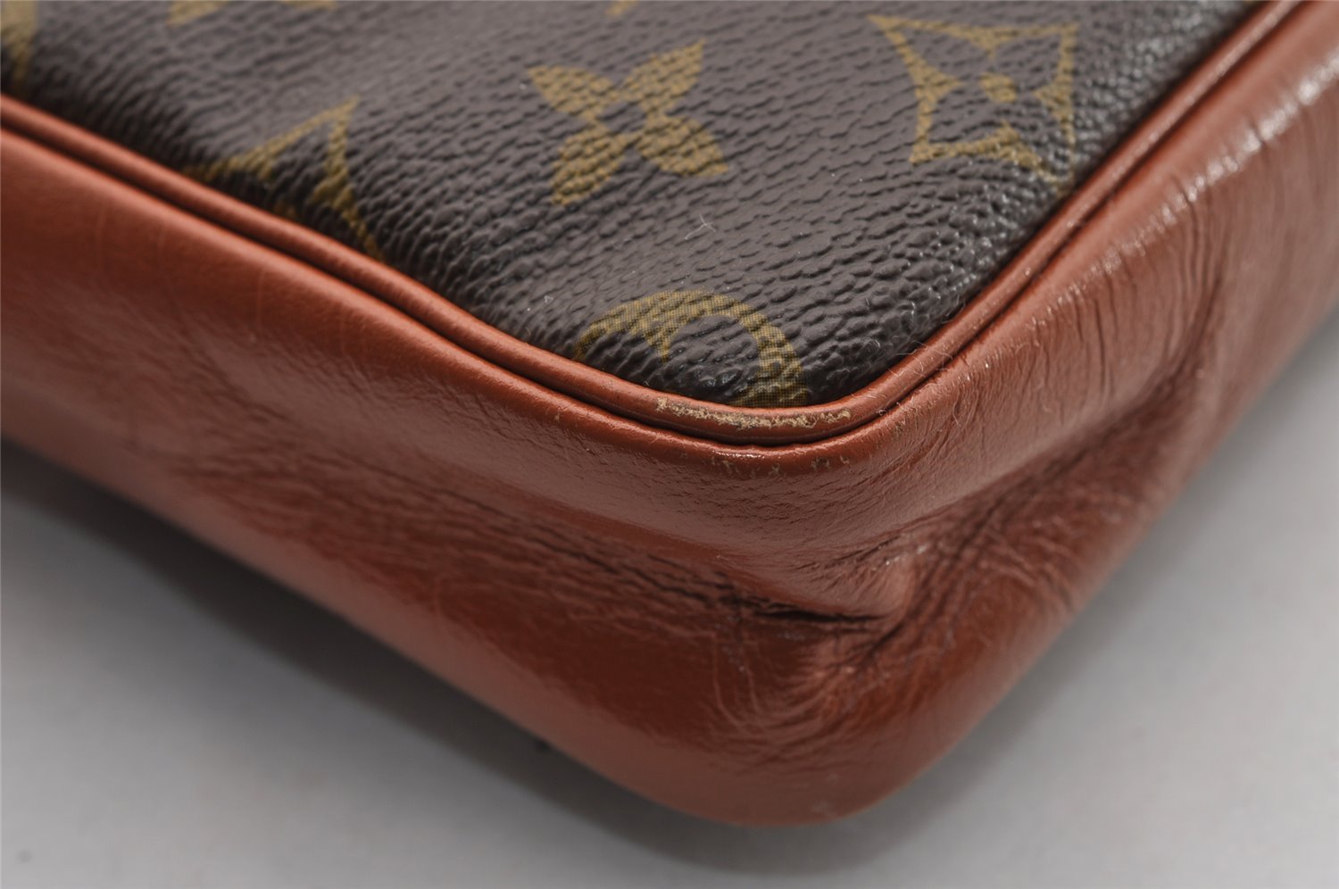 Authentic Louis Vuitton Monogram Pochette Sport Clutch Hand Bag Old Model 1617I