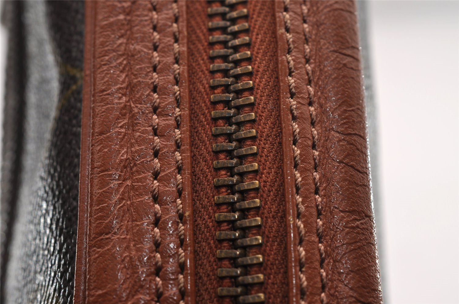 Authentic Louis Vuitton Monogram Pochette Sport Clutch Hand Bag Old Model 1617I