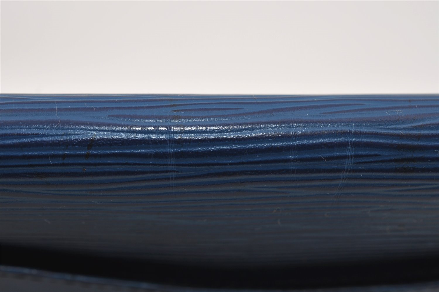 Authentic Louis Vuitton Epi Montaigne 27 Clutch Hand Bag Blue M52655 LV 1619I