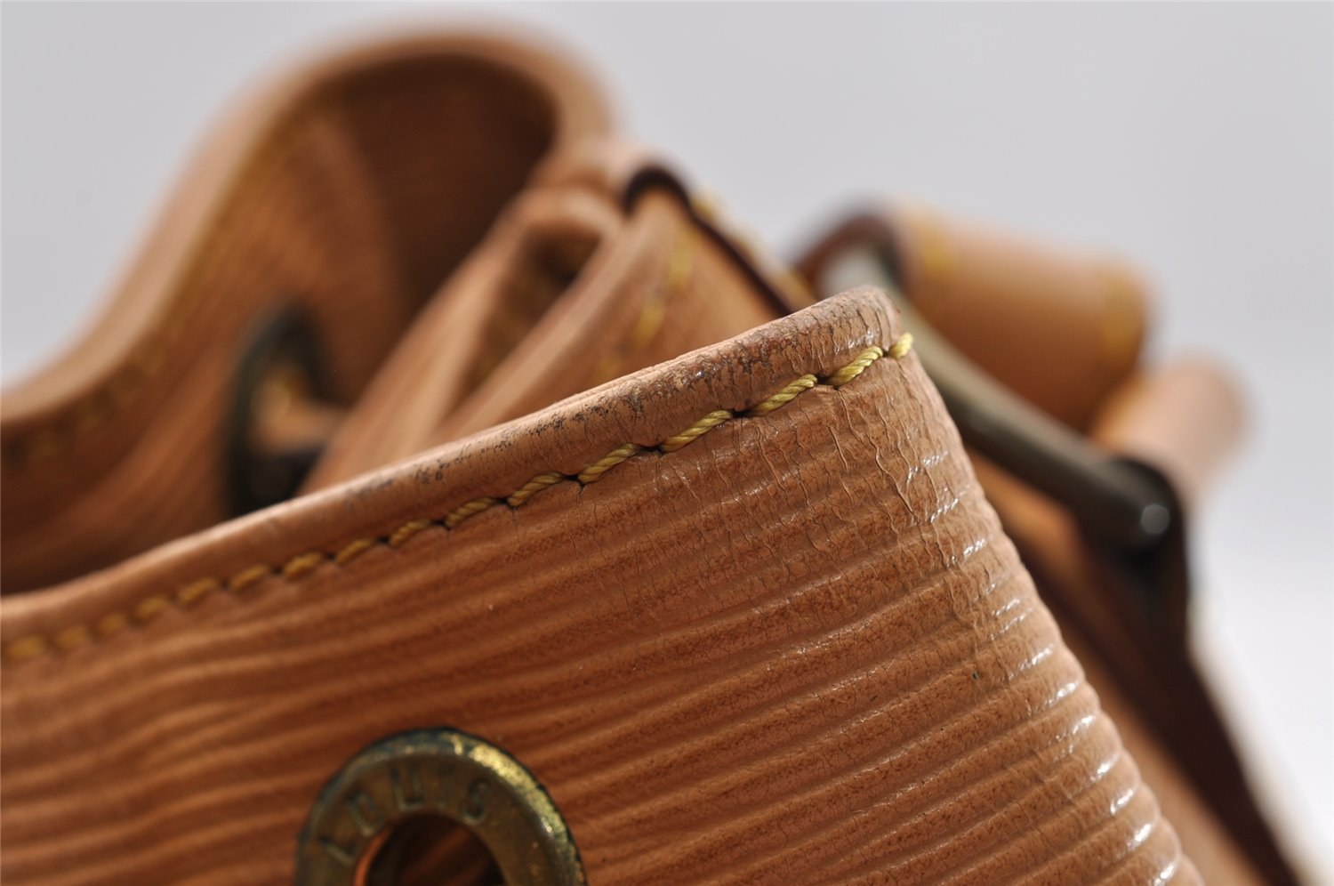 Authentic Louis Vuitton Epi Petit Noe Shoulder Drawstring Bag M44106 Beige 1625I