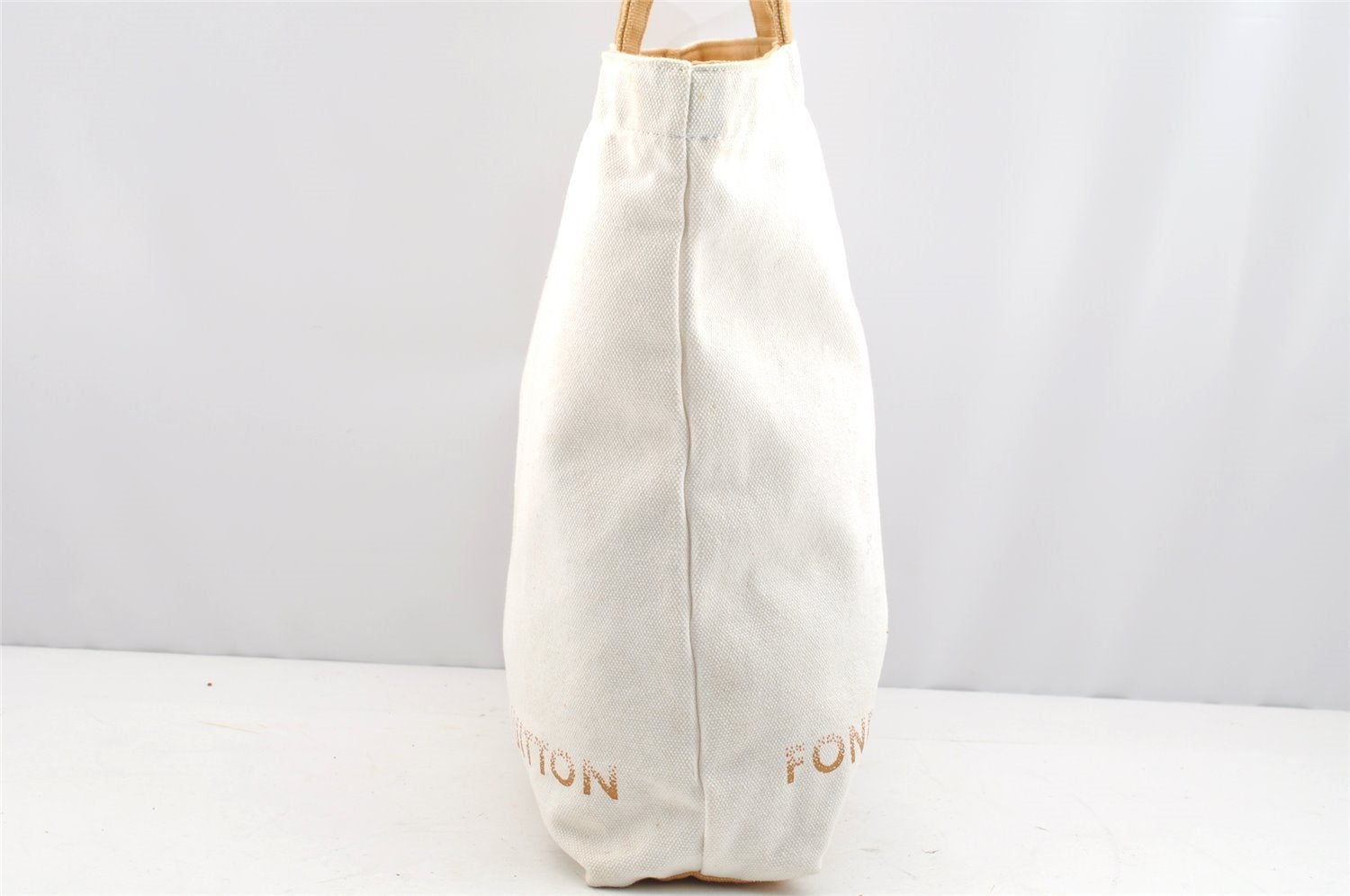 Authentic Louis Vuitton Fondation Exclusive Shoulder Tote Bag Canvas White 1627I