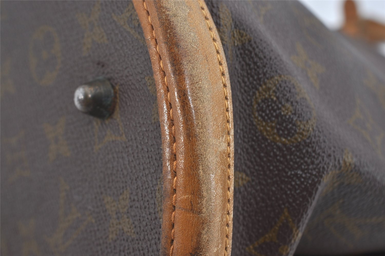 Authentic Louis Vuitton Monogram Bucket GM Shoulder Bag T42236 USA Model 1637I