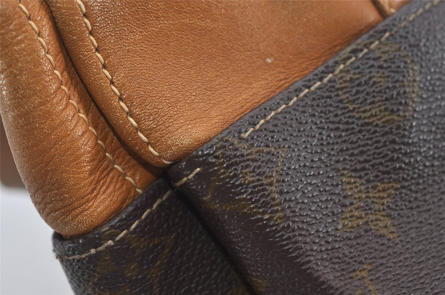 Authentic Louis Vuitton Monogram Bucket GM Shoulder Bag T42236 USA Model 1637I