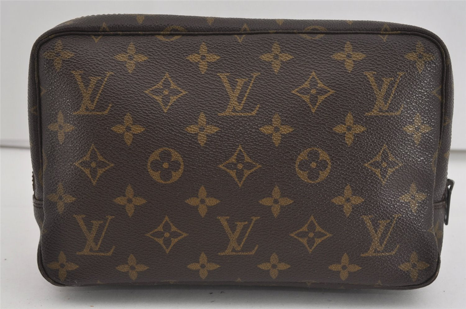 Auth Louis Vuitton Monogram Trousse Toilette 23 Clutch Hand Bag Old Model 1643I