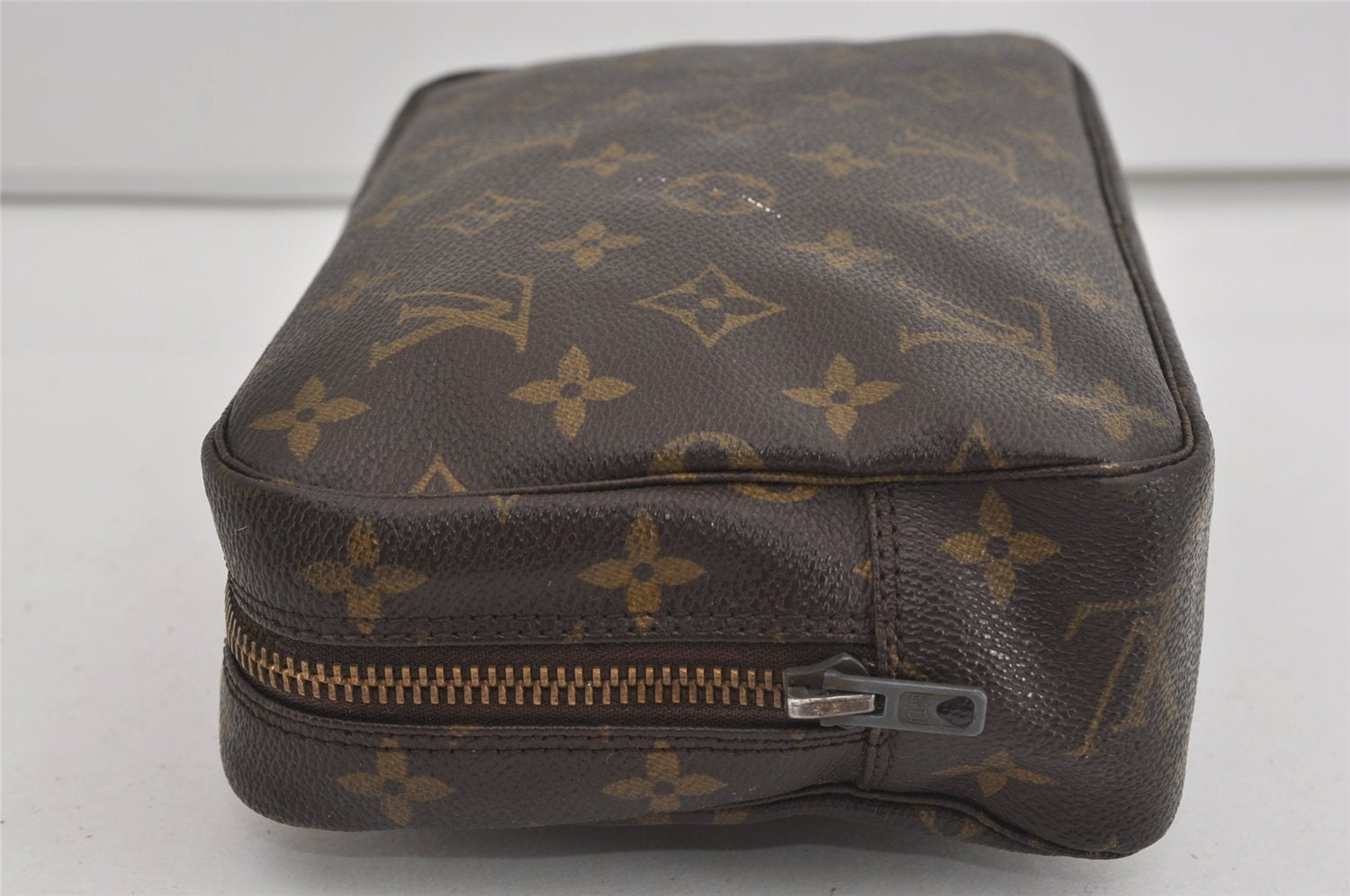 Auth Louis Vuitton Monogram Trousse Toilette 23 Clutch Hand Bag Old Model 1643I