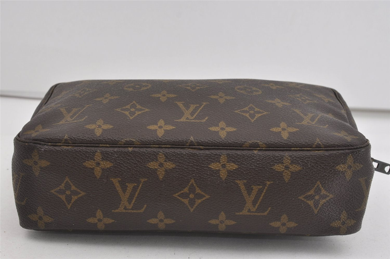 Auth Louis Vuitton Monogram Trousse Toilette 23 Clutch Hand Bag Old Model 1643I