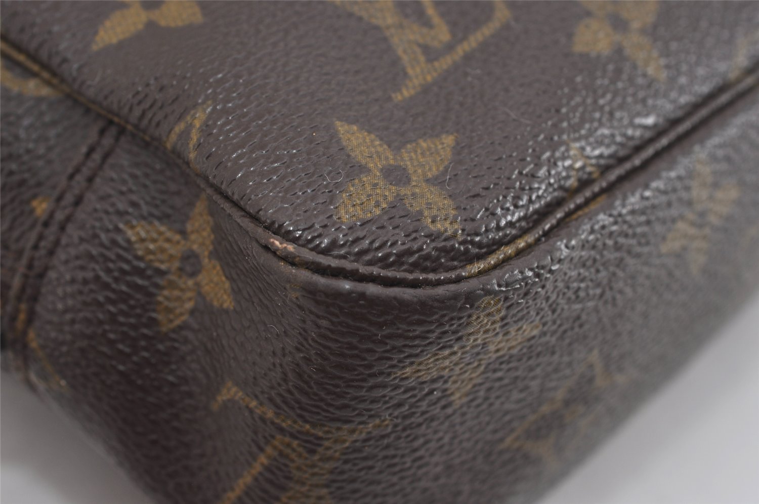 Auth Louis Vuitton Monogram Trousse Toilette 23 Clutch Hand Bag Old Model 1643I