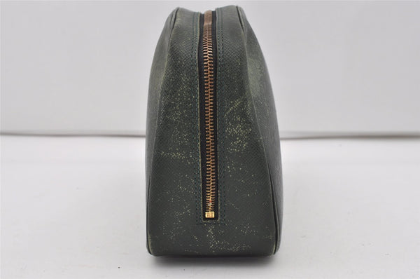 Authentic Louis Vuitton Taiga Trousse Toilette GM Clutch Bag M30214 Green 1649I