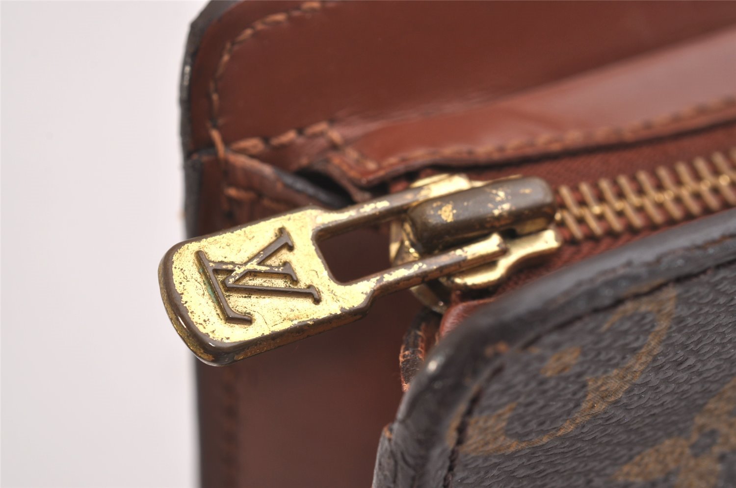 Authentic Louis Vuitton Monogram Pochette Homme Clutch Hand Bag M51795 LV 1653I