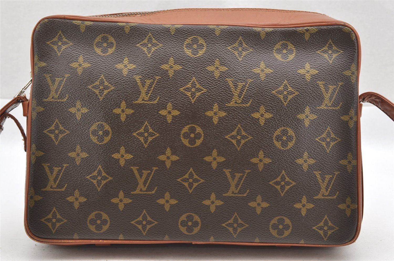 Authentic Louis Vuitton Monogram Sac Bandouliere 30 Shoulder Bag M51364 LV 1656I