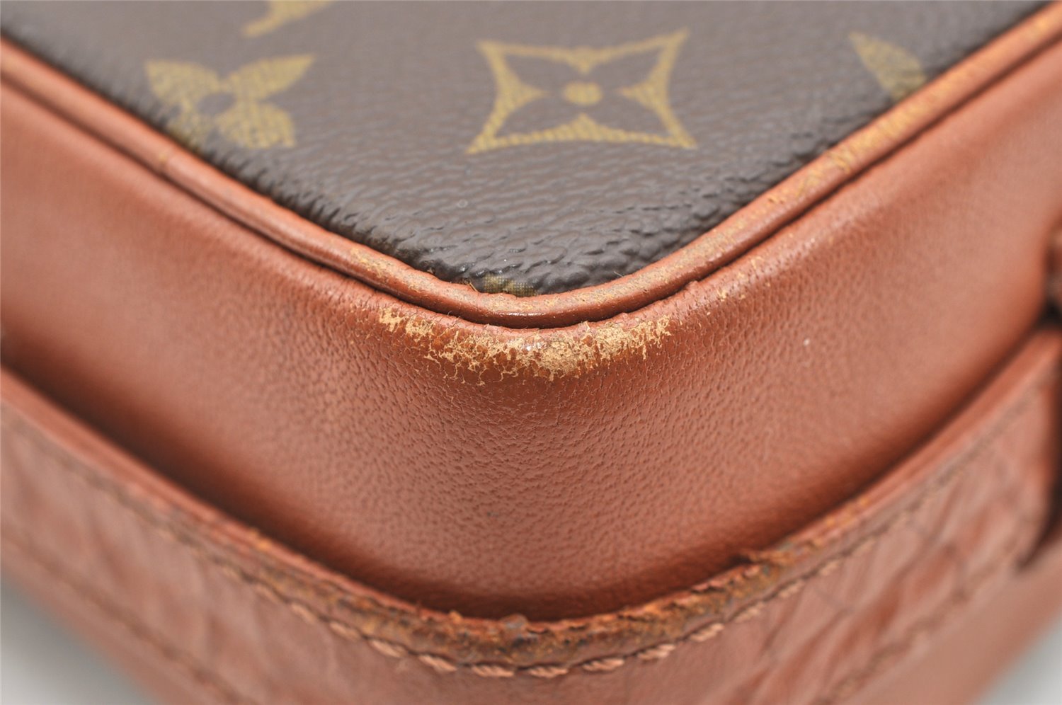 Authentic Louis Vuitton Monogram Sac Bandouliere 30 Shoulder Bag M51364 LV 1656I