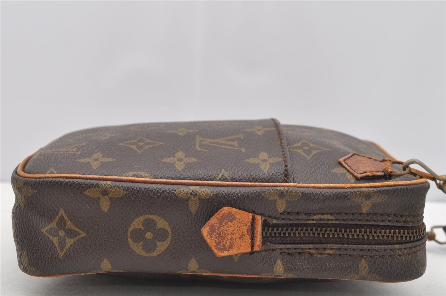 Authentic Louis Vuitton Monogram Danube Shoulder Cross Bag Old Model LV 1657I