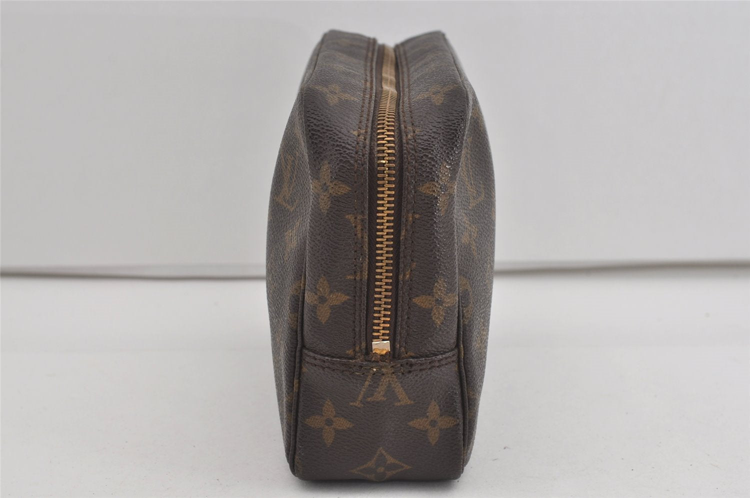 Auth Louis Vuitton Monogram Trousse Toilette 23 Clutch Hand Bag M47524 LV 1658I