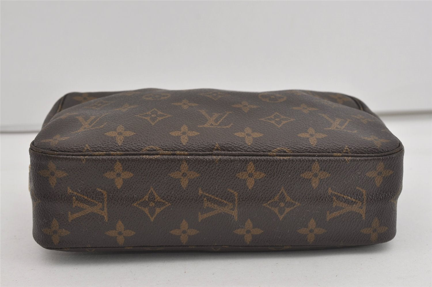 Auth Louis Vuitton Monogram Trousse Toilette 23 Clutch Hand Bag M47524 LV 1658I