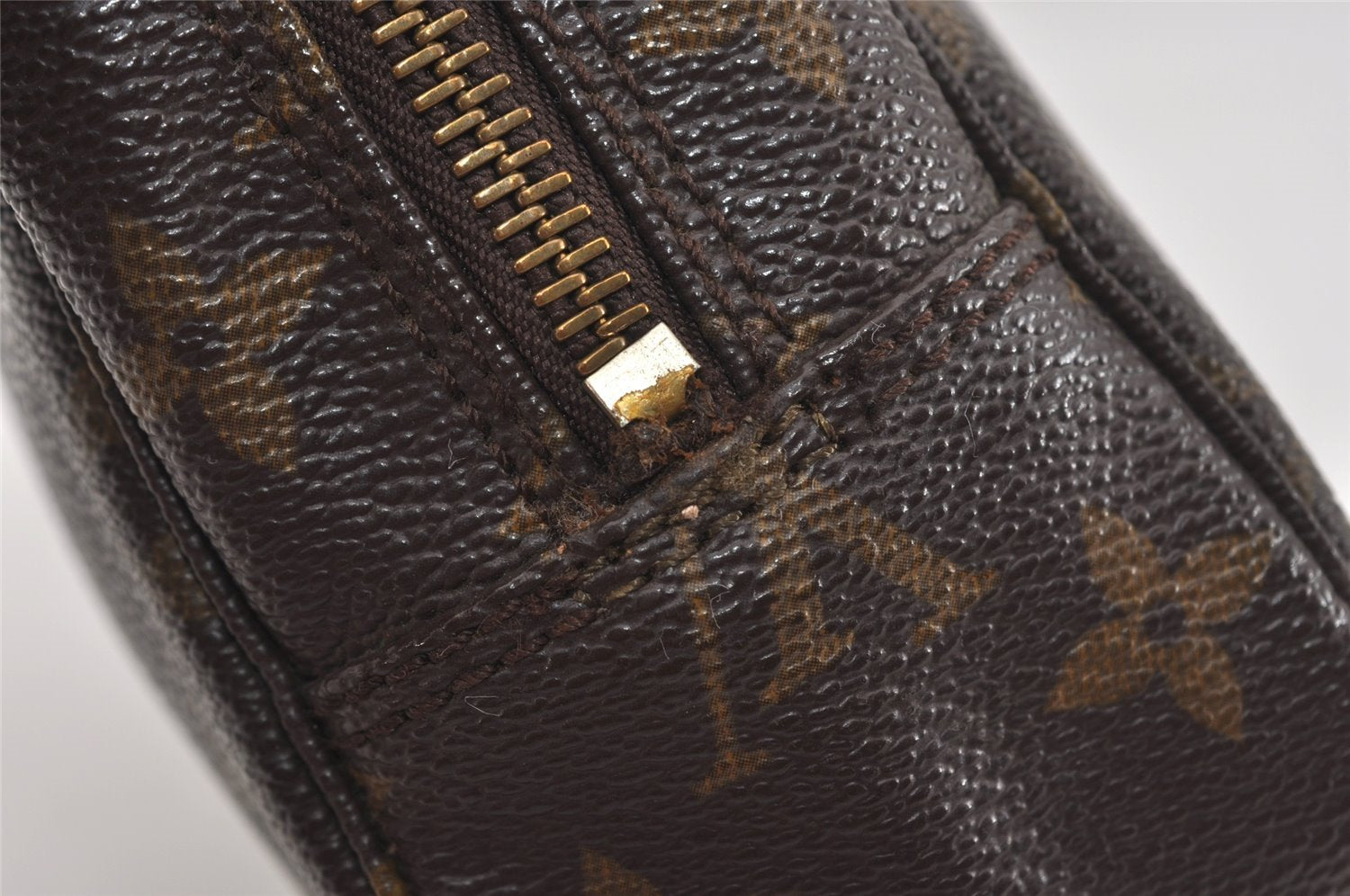 Auth Louis Vuitton Monogram Trousse Toilette 23 Clutch Hand Bag M47524 LV 1658I