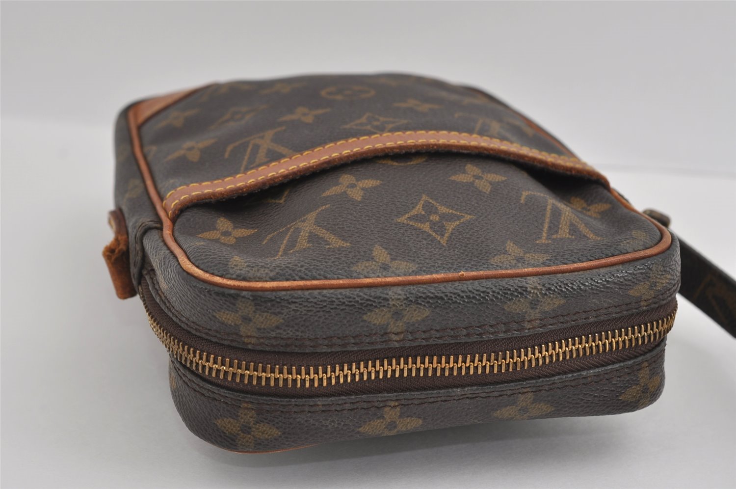 Authentic Louis Vuitton Monogram Danube Shoulder Cross Bag M45266 Junk 1662I