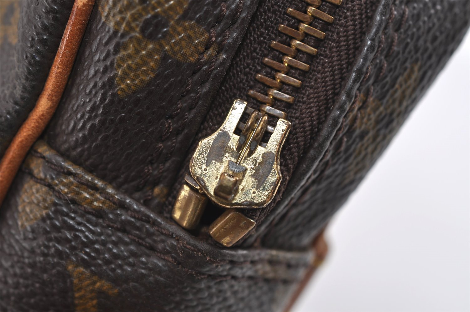 Authentic Louis Vuitton Monogram Danube Shoulder Cross Bag M45266 Junk 1662I