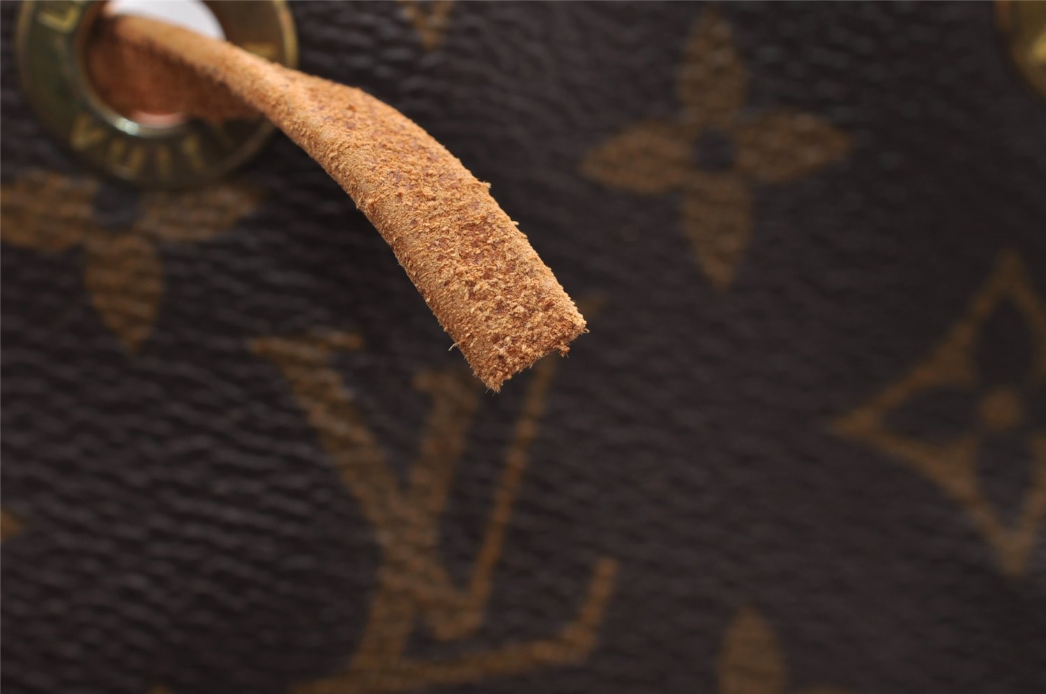 Authentic Louis Vuitton Monogram Noe Shoulder Drawstring Bag M42224 LV 1664I