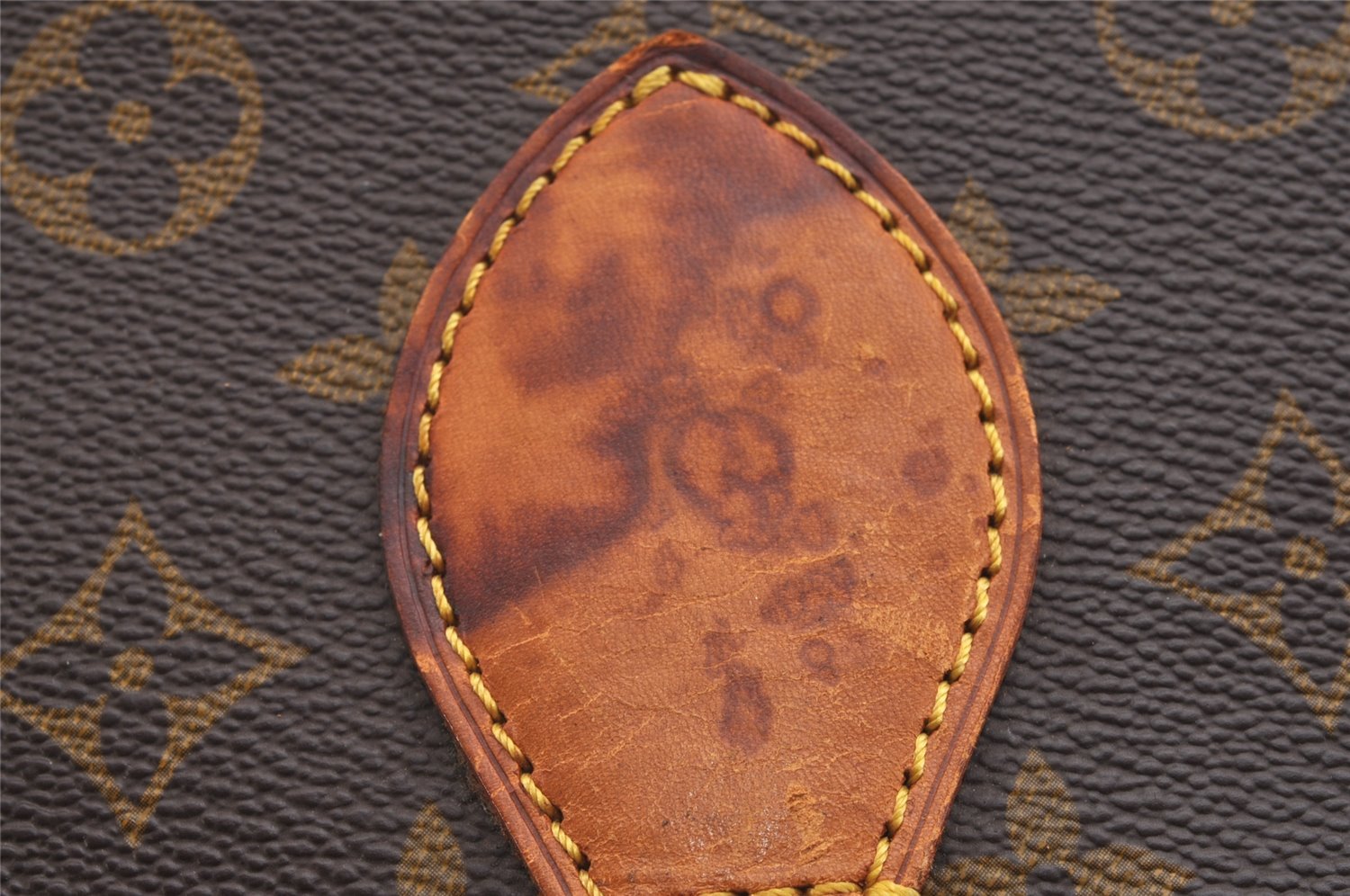 Authentic Louis Vuitton Monogram Saint Cloud GM M51242 Shoulder Cross Bag 1672I