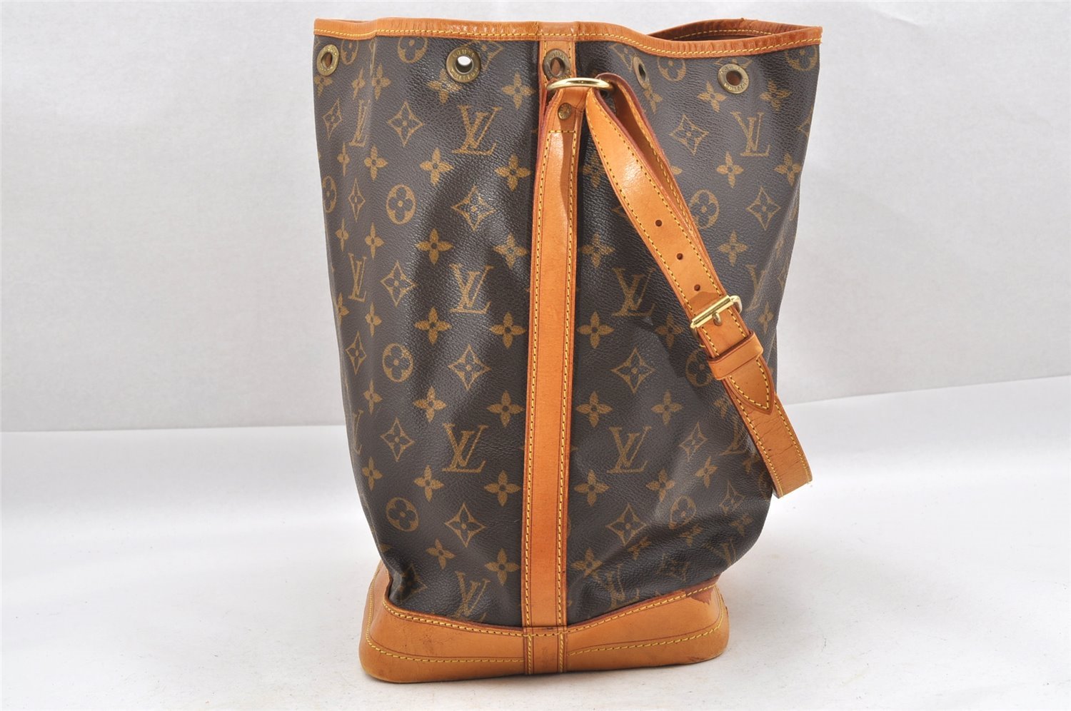 Authentic Louis Vuitton Monogram Noe Shoulder Drawstring Bag M42224 LV 1676I