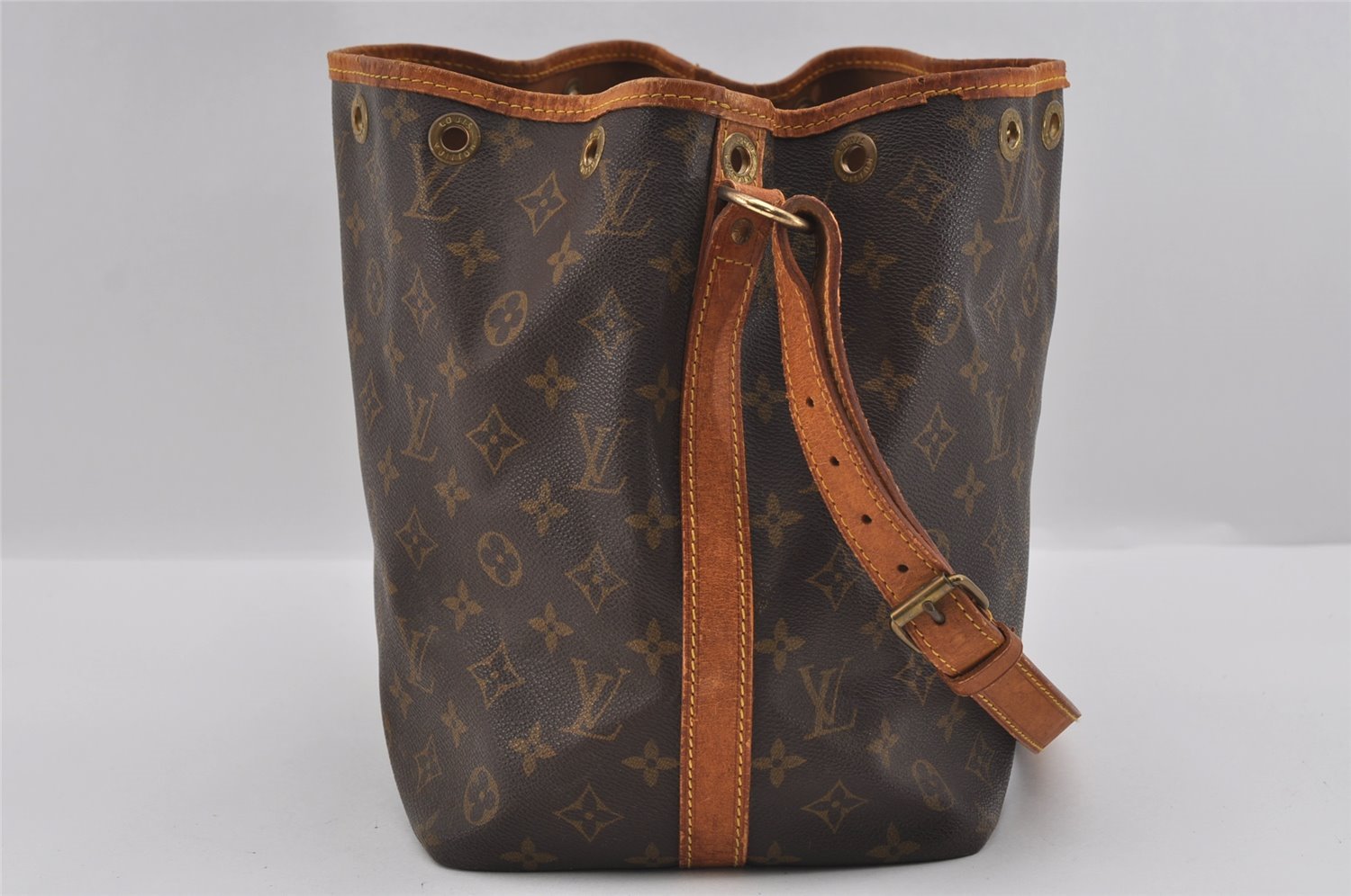 Authentic Louis Vuitton Monogram Petit Noe M42226 Shoulder Drawstring Bag 1678I