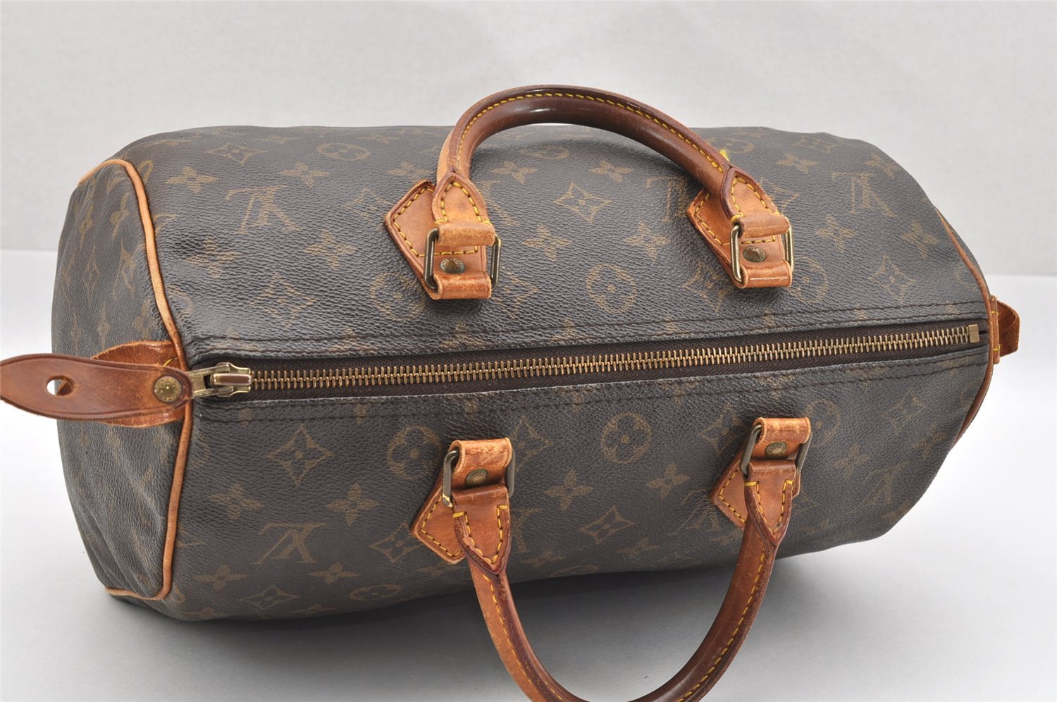 Authentic Louis Vuitton Monogram Speedy 30 Hand Boston Bag M41526 LV 1679I