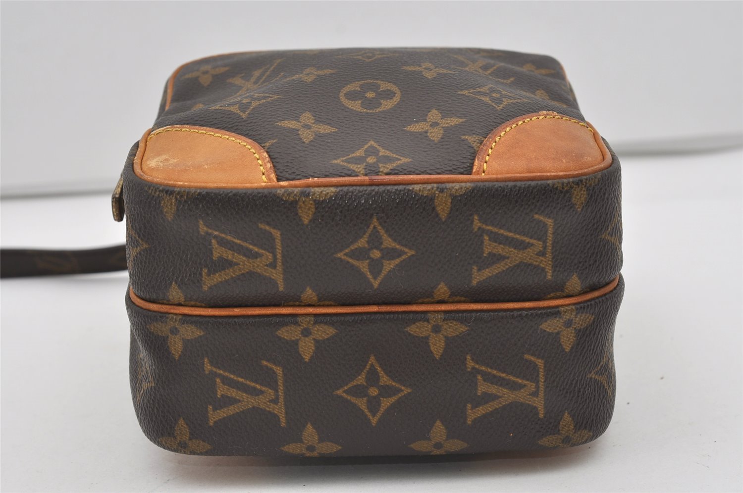 Authentic Louis Vuitton Monogram Amazone Shoulder Cross Bag M45236 LV Junk 1680I