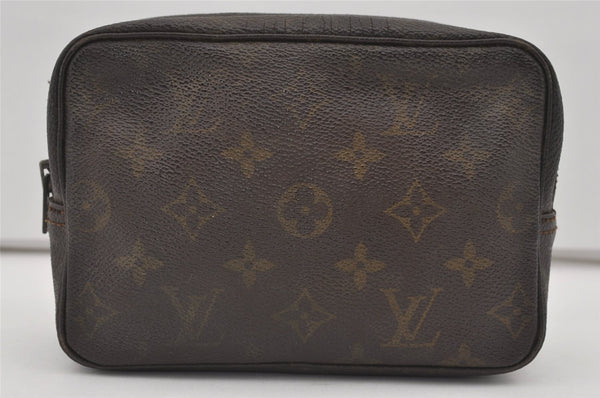 Auth Louis Vuitton Monogram Trousse Toilette 18 Clutch Hand Bag Old Model 1682I