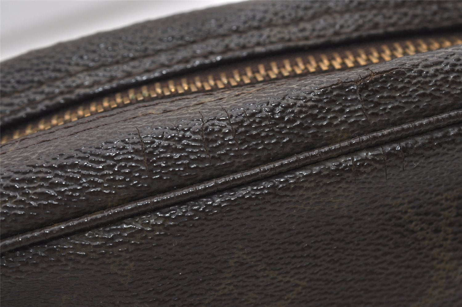 Auth Louis Vuitton Monogram Trousse Toilette 18 Clutch Hand Bag Old Model 1682I