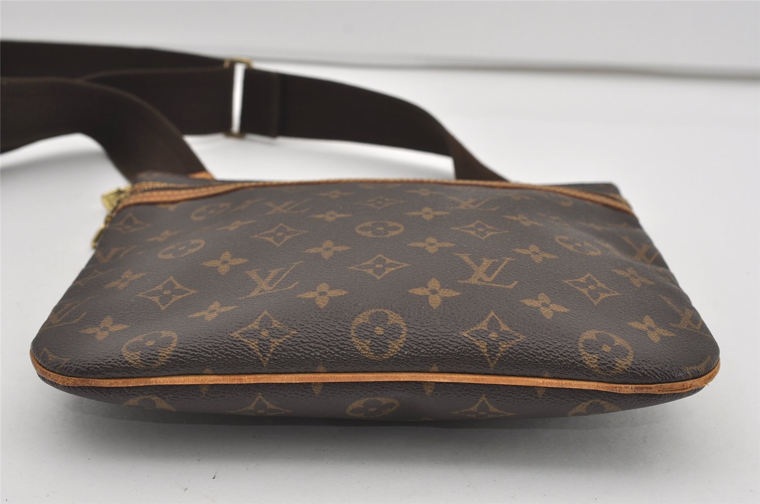 Auth Louis Vuitton Monogram Pochette Bosphore Shoulder Cross Bag M40044 LV 1686I