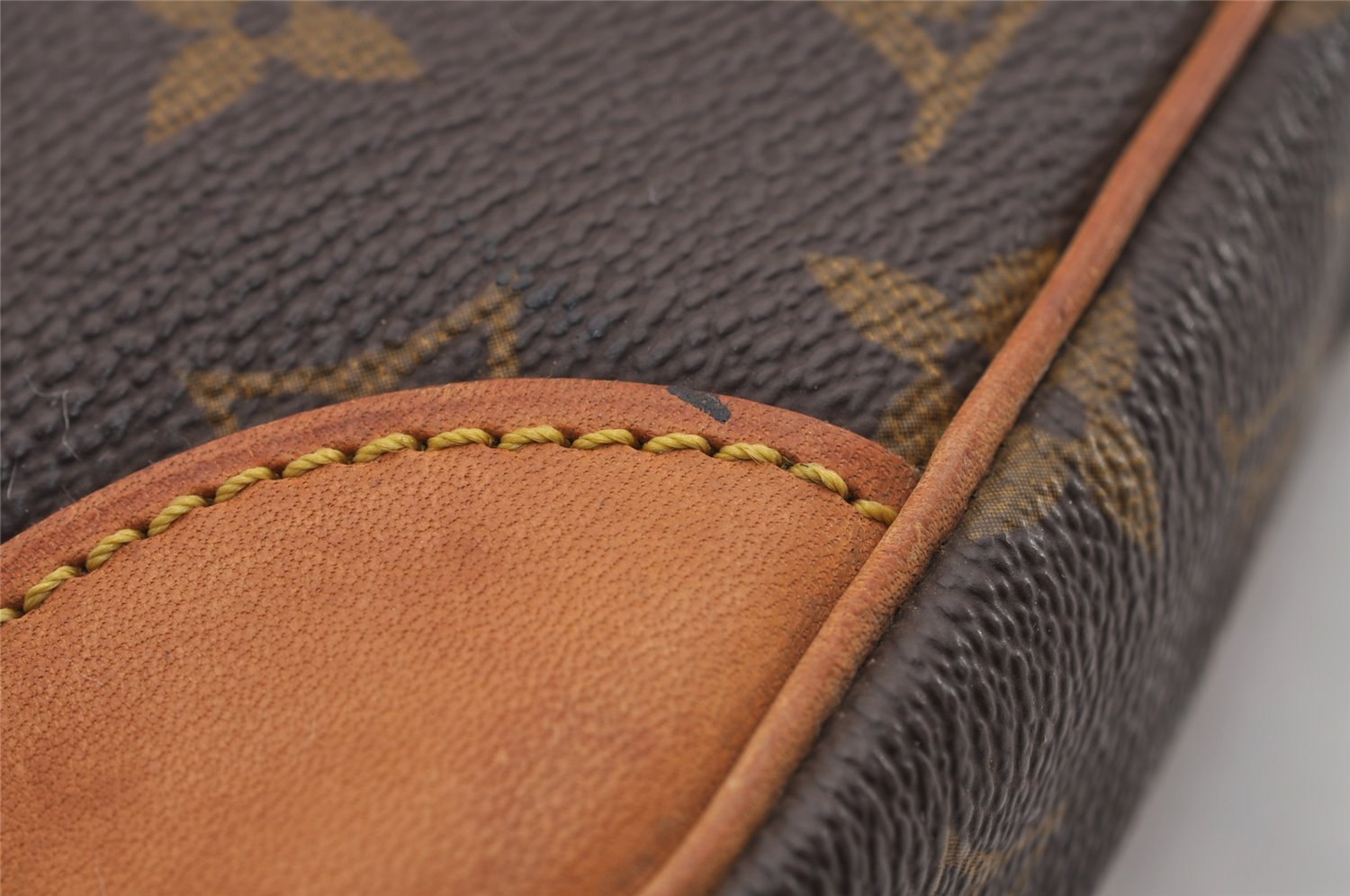 Authentic Louis Vuitton Monogram Marly Dragonne PM M51827 Clutch Hand Bag 1690I