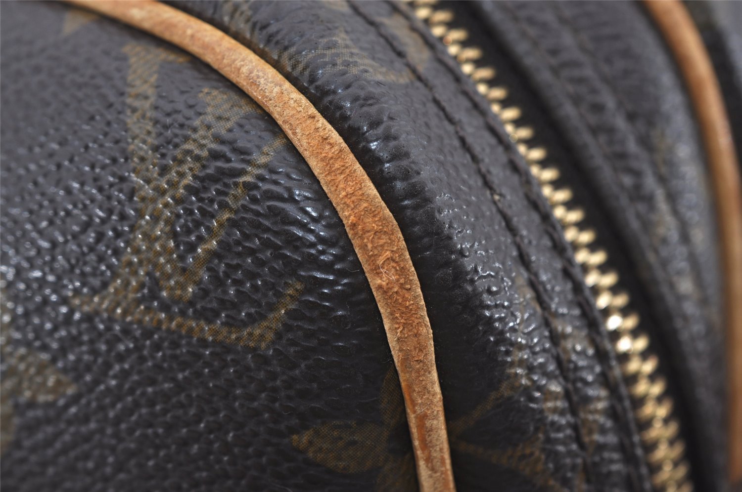 Authentic Louis Vuitton Monogram Reporter PM Shoulder Cross Bag M45254 LV 1694I