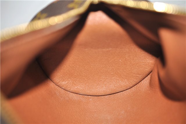 Authentic Louis Vuitton Monogram Papillon 30 Hand Bag Old Model LV 1696F