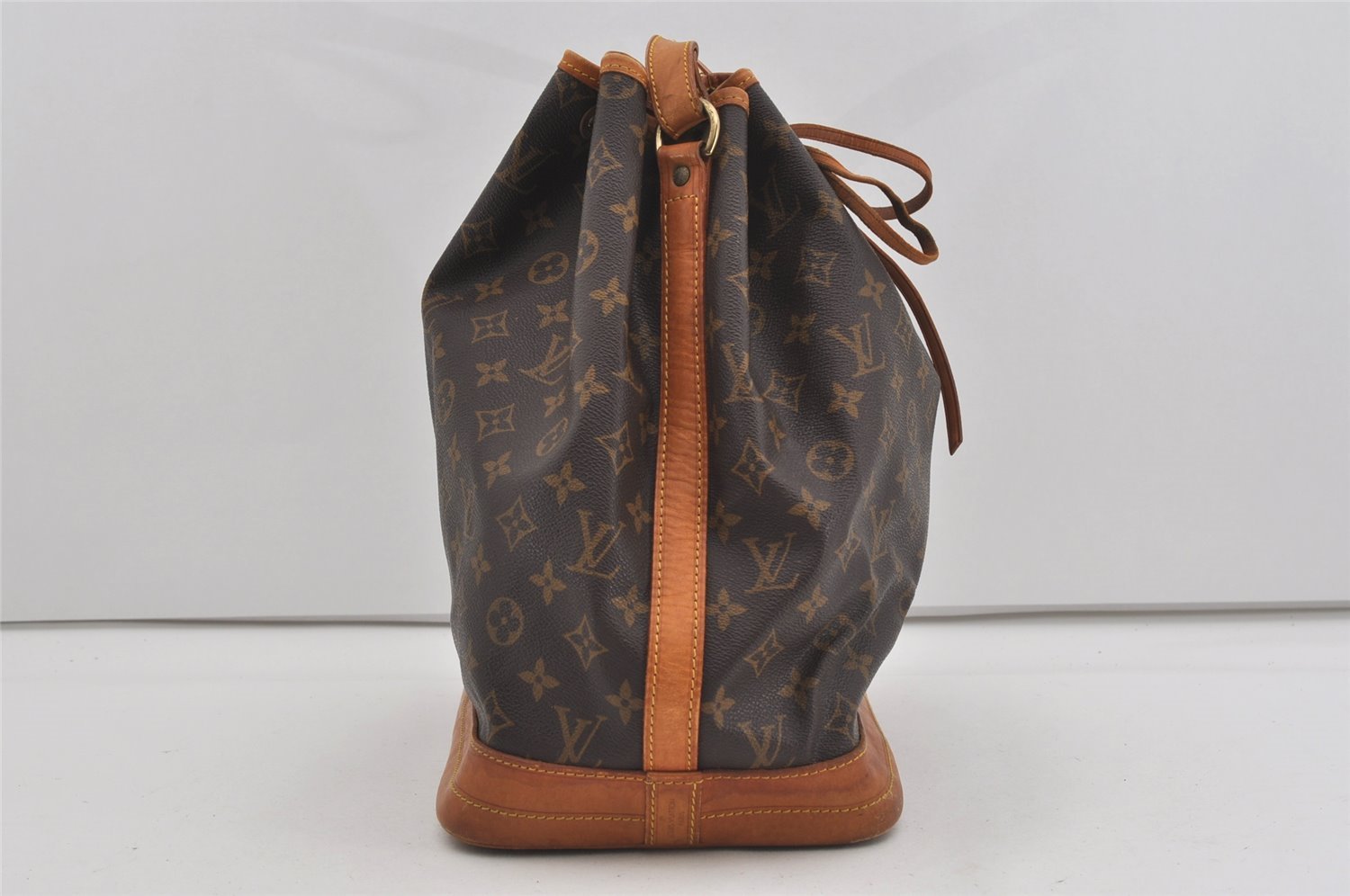 Authentic Louis Vuitton Monogram Noe Shoulder Drawstring Bag M42224 LV 1696I