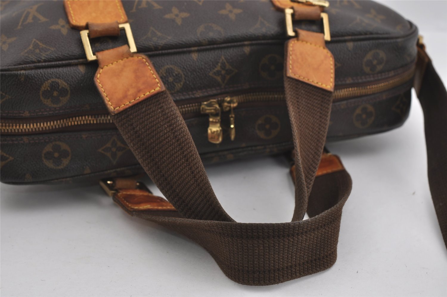 Authentic Louis Vuitton Monogram Sac Bosphore 2Way Hand Bag M40043 Junk 1698I