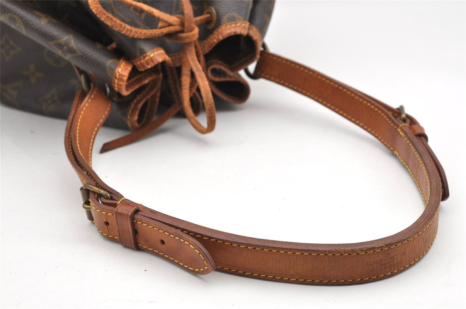 Authentic Louis Vuitton Monogram Noe Shoulder Drawstring Bag M42224 LV 1710I