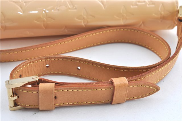 Auth Louis Vuitton Vernis Thompson Street Shoulder Bag Beige M91070 LV 1713C