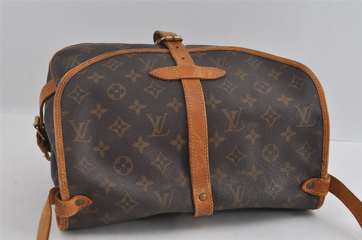 Authentic Louis Vuitton Monogram Saumur 30 Shoulder Cross Bag M42256 LV 1715I