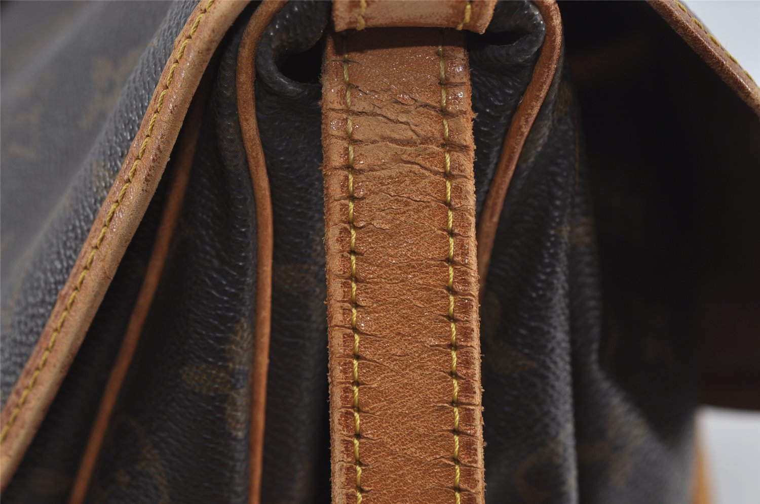 Authentic Louis Vuitton Monogram Saumur 30 Shoulder Cross Bag M42256 LV 1715I