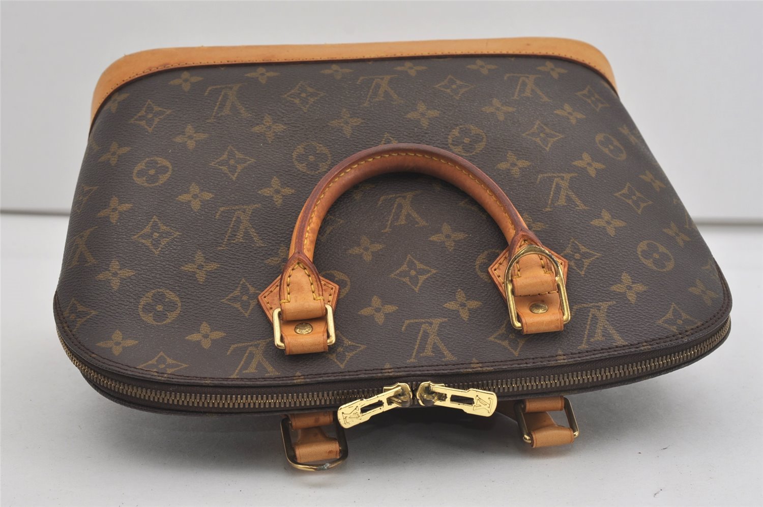 Authentic Louis Vuitton Monogram Alma Hand Bag Purse M51130 LV 1721I