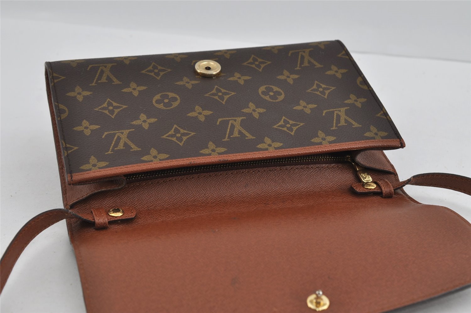 Authentic Louis Vuitton Monogram Bordeaux M51798 2Way Shoulder Clutch Bag 1725I