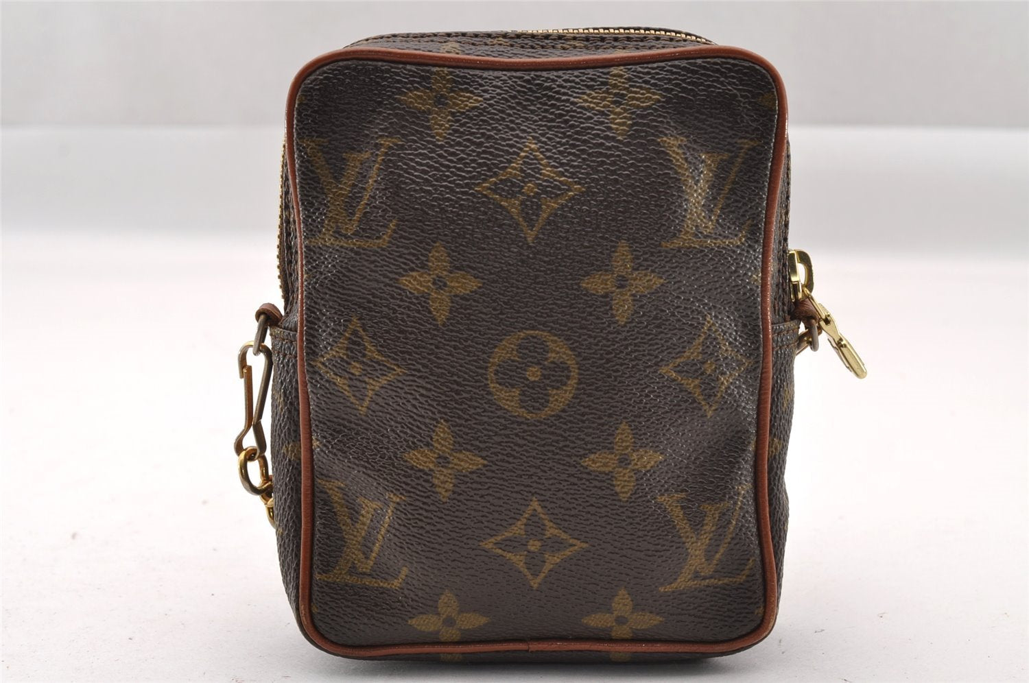 Auth Louis Vuitton Monogram Mini Poche Danube Shoulder Cross Bag Old Model 1729I