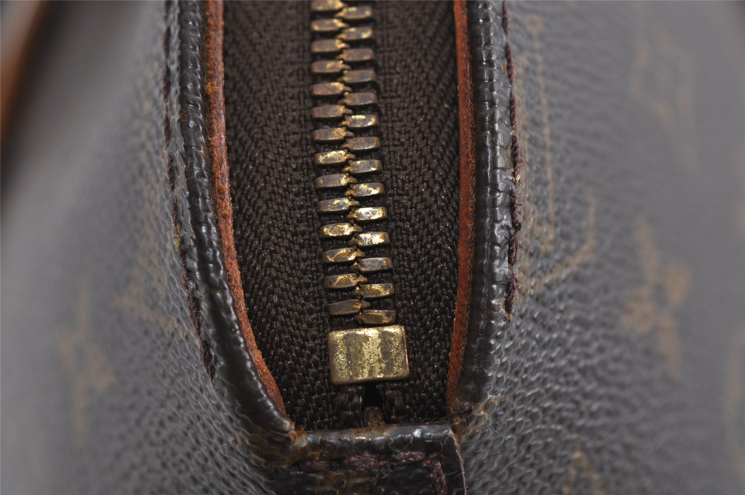 Authentic Louis Vuitton Monogram Ellipse MM Hand Bag M51126 LV 1739I