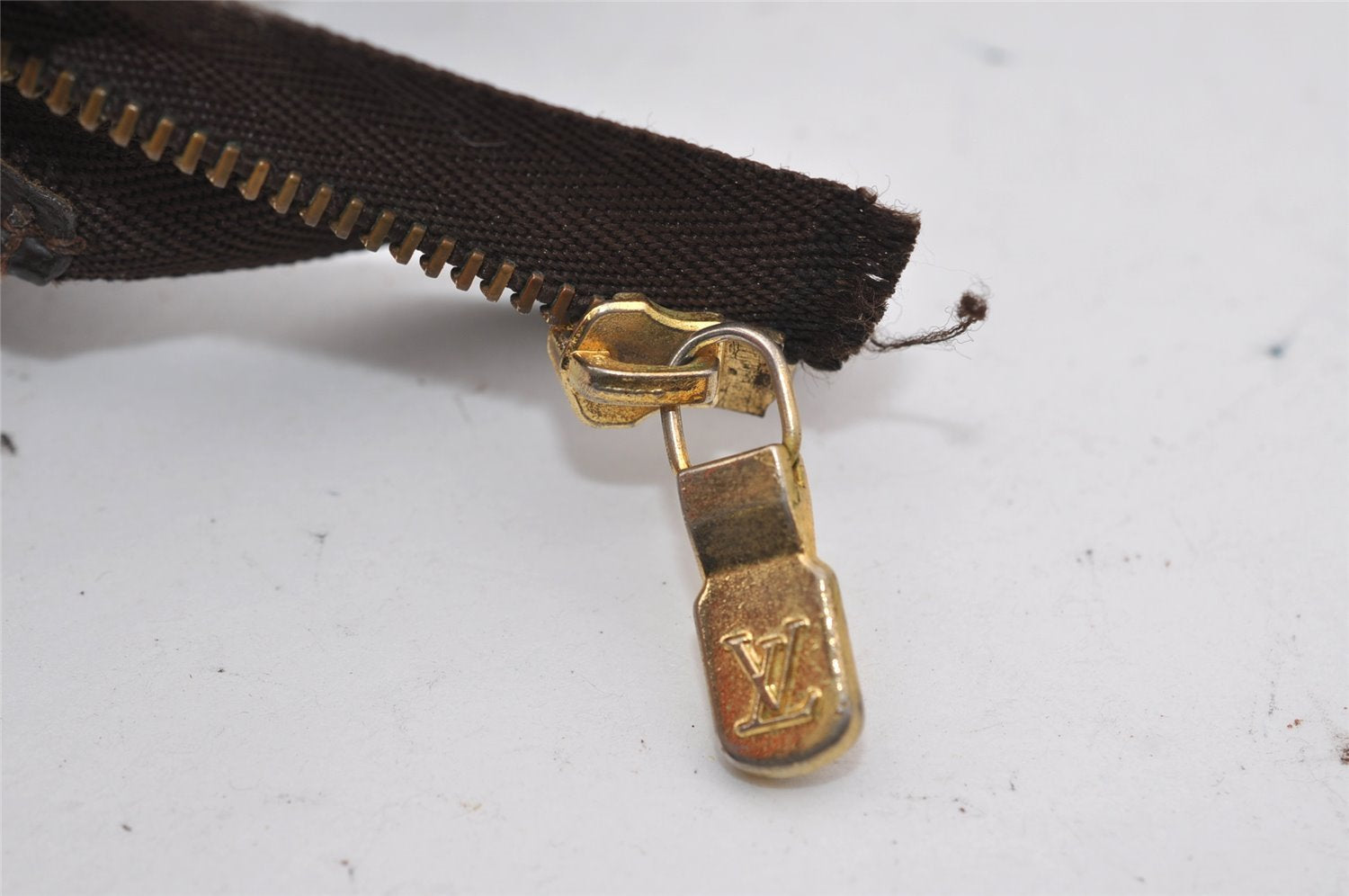 Authentic Louis Vuitton Monogram Poche Toilette 26 Pouch Old Model Junk 1746I