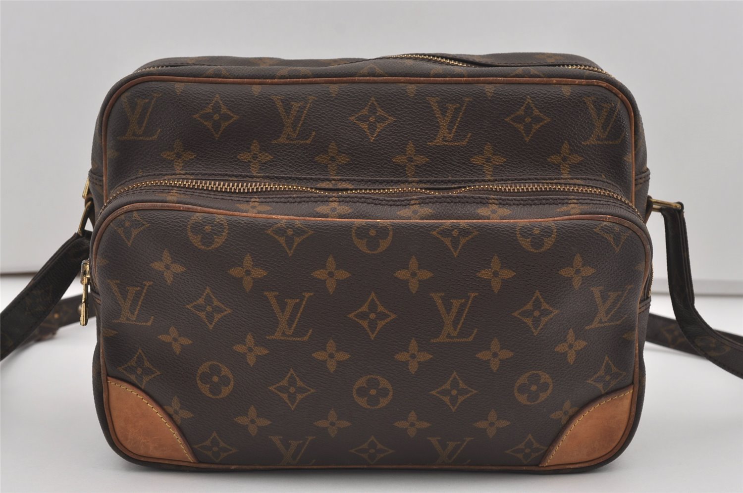 Authentic Louis Vuitton Monogram Nile Shoulder Cross Body Bag M45244 LV 1748I