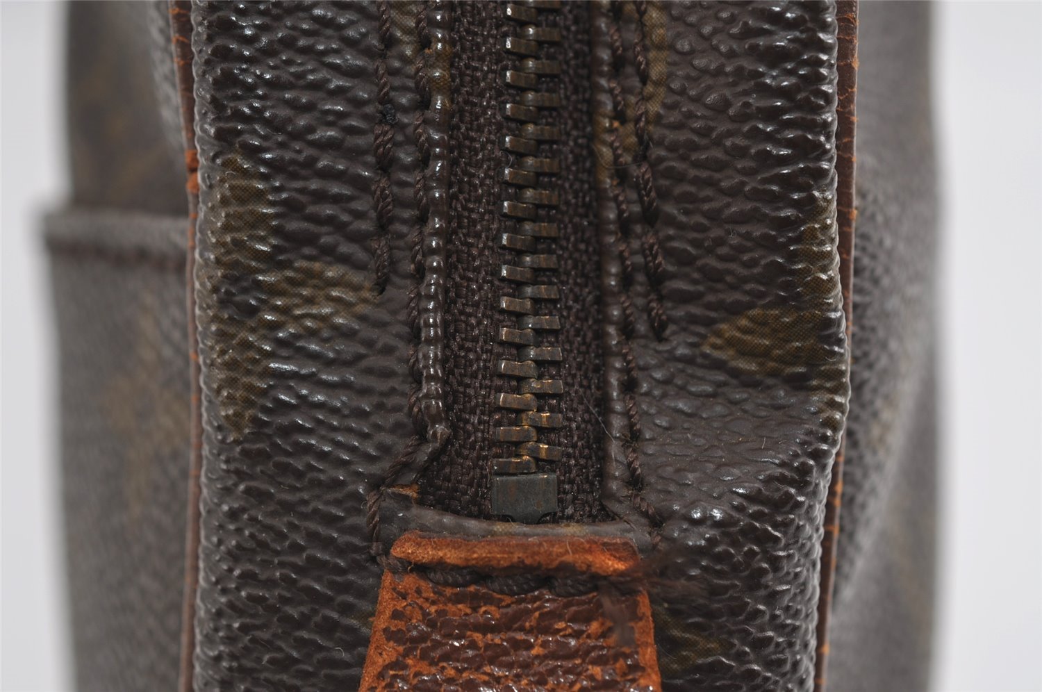 Authentic Louis Vuitton Monogram Danube Shoulder Cross Bag Old Model Junk 1749I