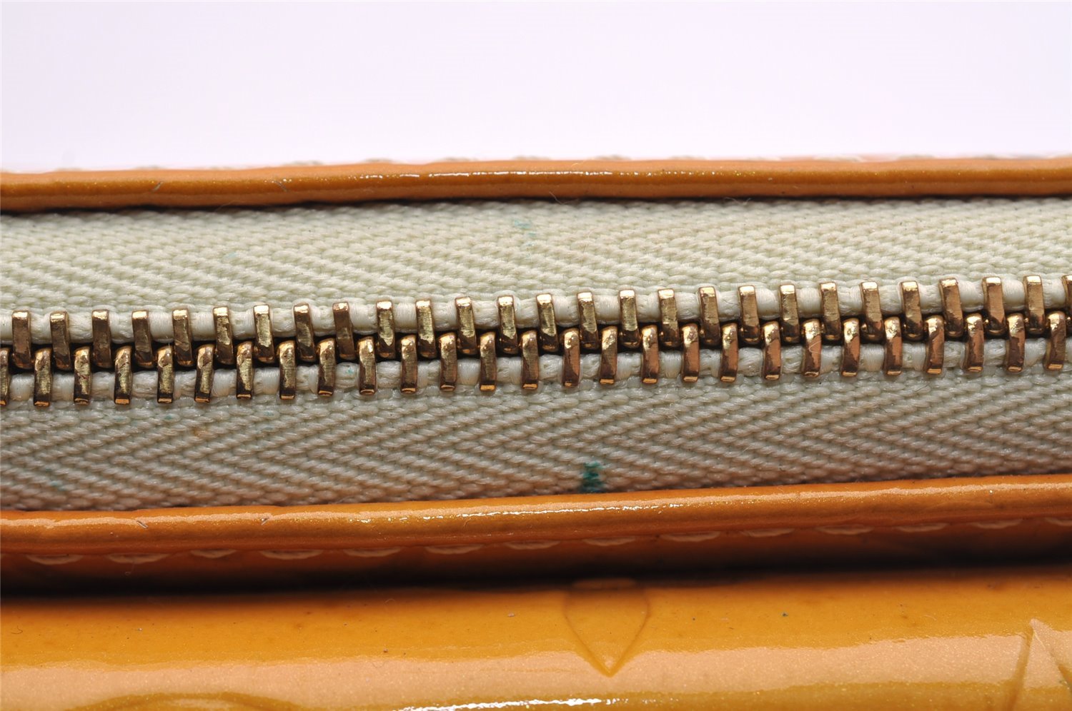 Auth Louis Vuitton Monogram Vernis Mott Shoulder Bag Yellow M91059 LV Junk 1758I