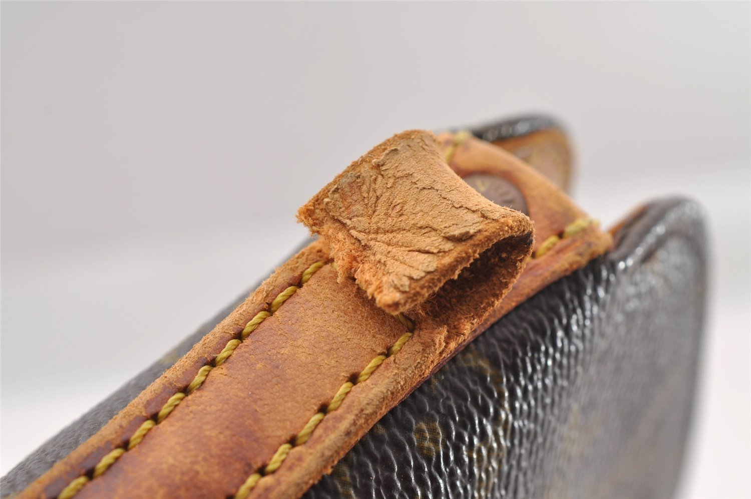 Authentic Louis Vuitton Monogram Drouot Shoulder Crossbody Bag M51290 Junk 1759I