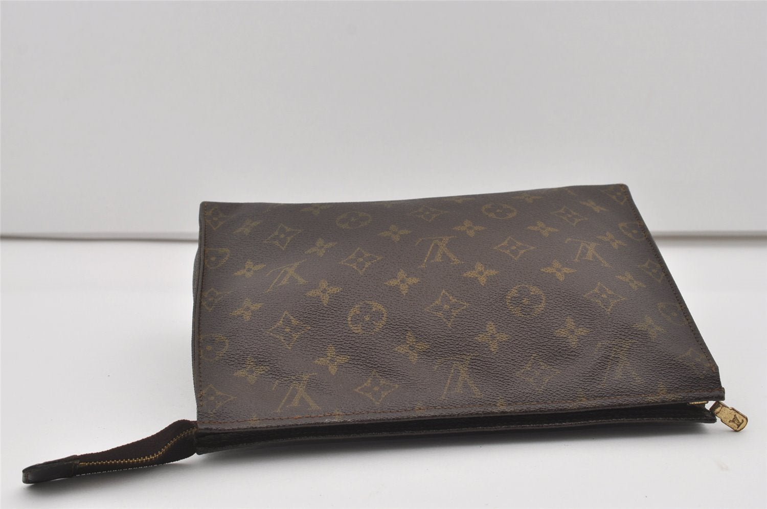 Authentic Louis Vuitton Monogram Poche Toilette 26 M47542 Cosmetics Pouch 1767I