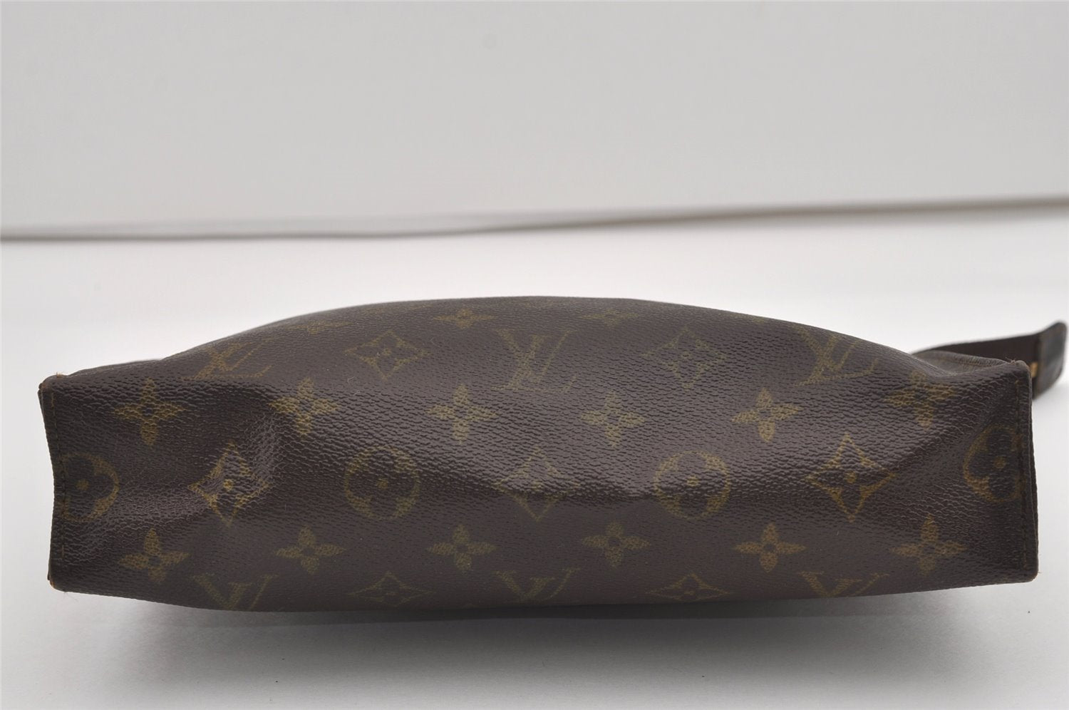 Authentic Louis Vuitton Monogram Poche Toilette 26 M47542 Cosmetics Pouch 1767I